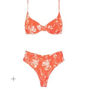 TRIANGL SARIA- POP SODA